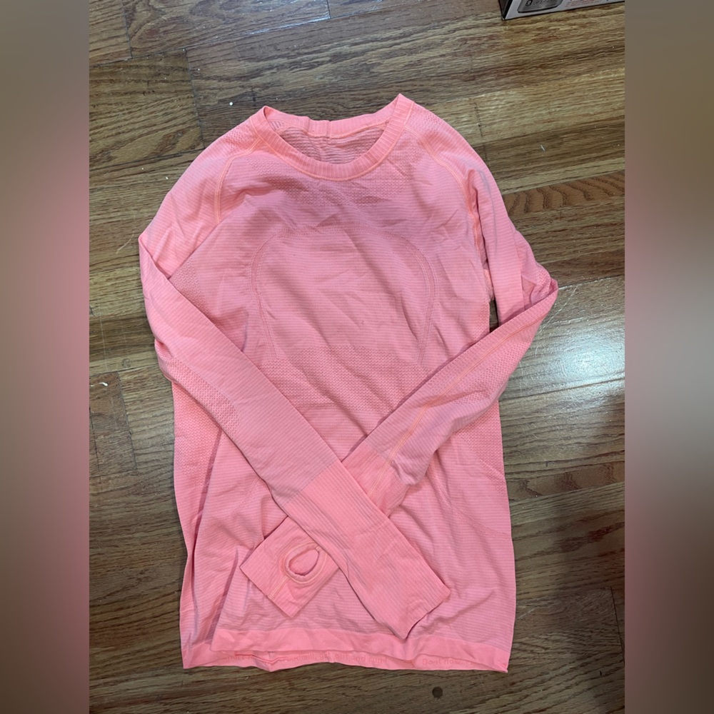 Lululemon swiftly tech long sleeve !!!